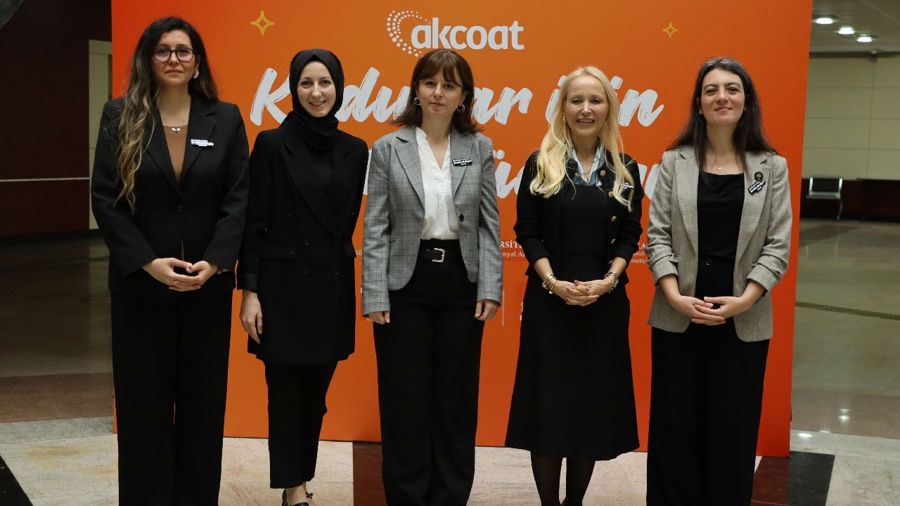 Akcoat ve Sakarya Üniversitesi’nden 25 Kasım mesajı: Kadınlar için birlikte güçlüyüz