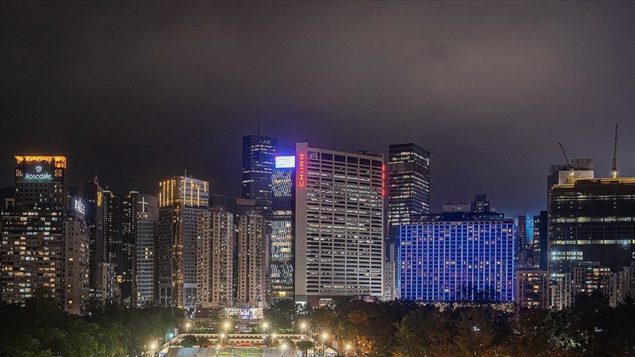 Konut fiyatları 4 yıldır düşüyor: Çin'den faiz indirimi beklentisi