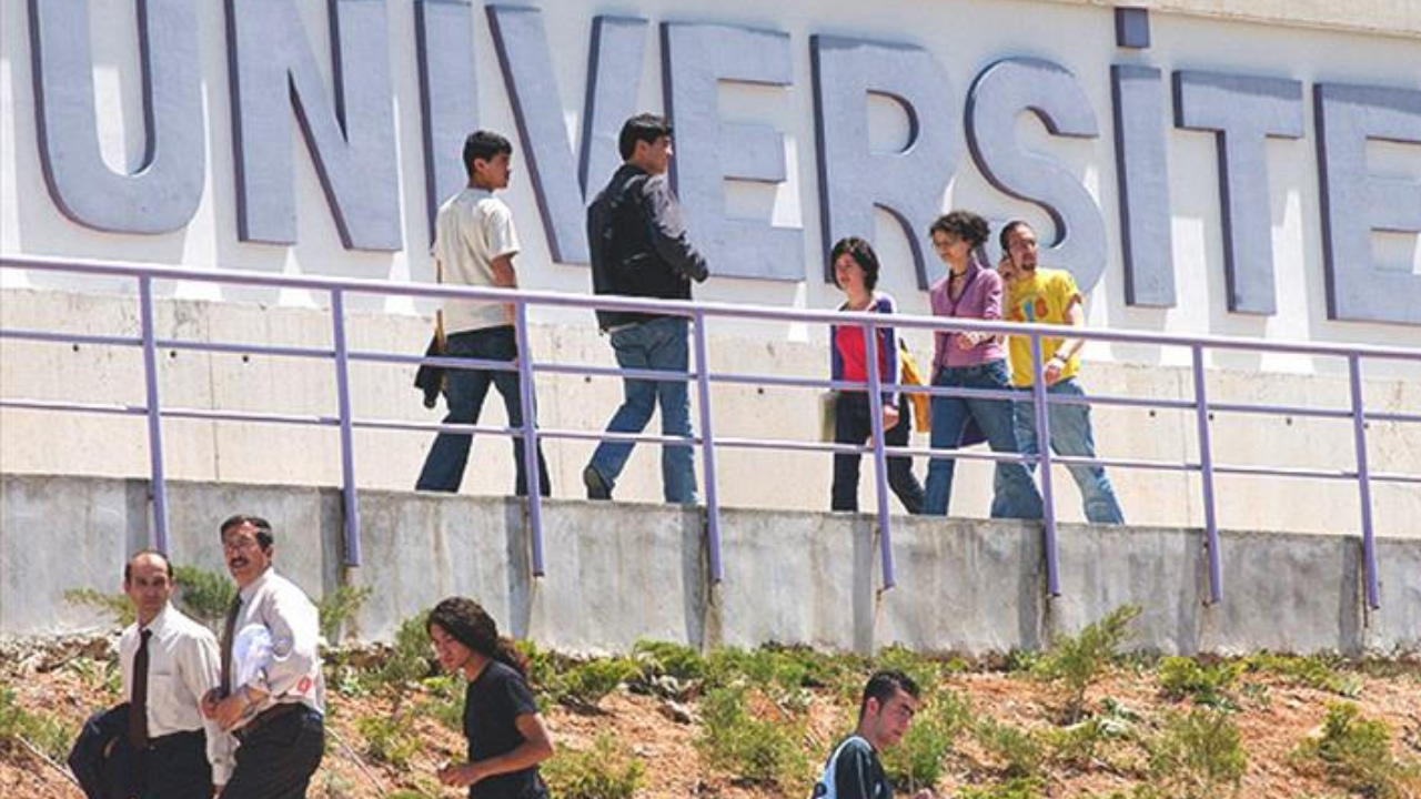 İBB burs sonuçları açıklandı mı, ne zaman açıklanacak? 2025 İBB burs sonuç tarihi belli oldu mu?