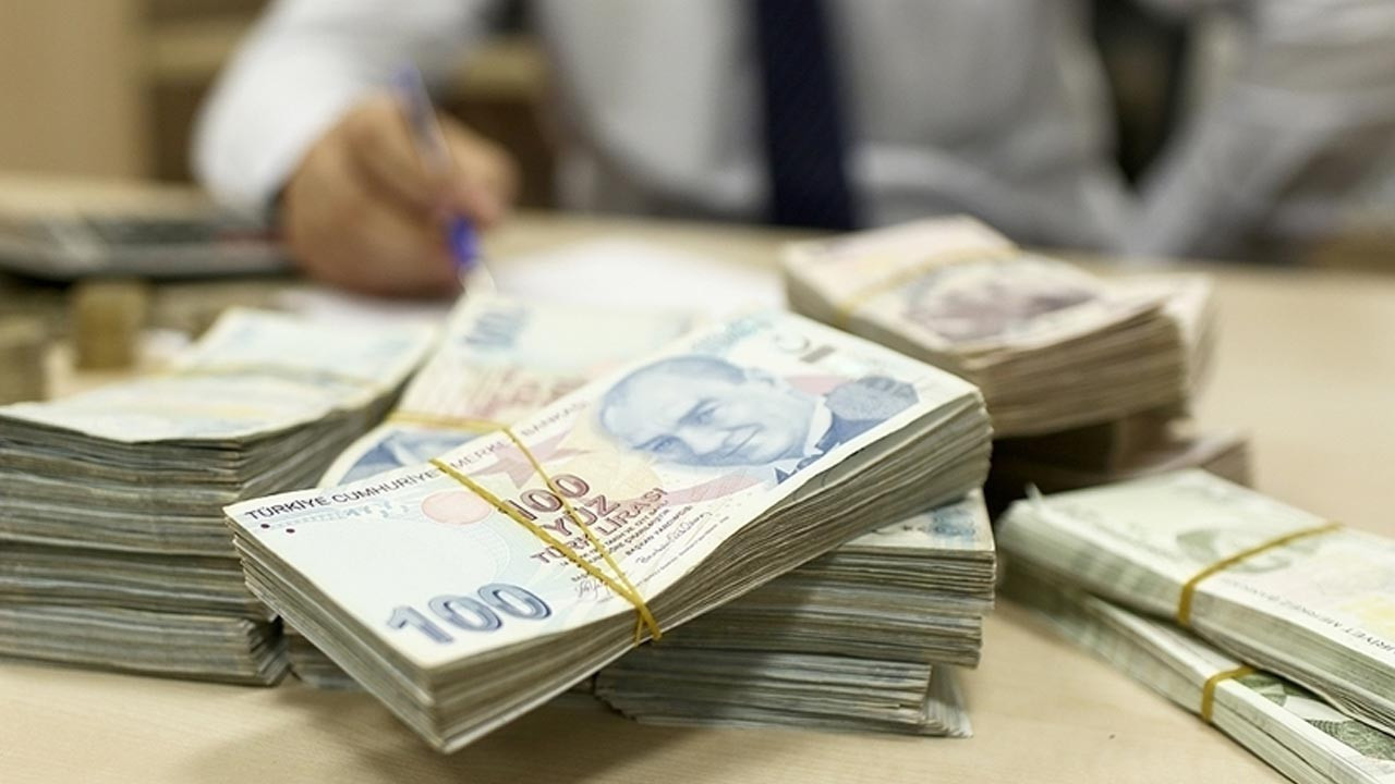 BES'te fon büyüklüğü 2 trilyon lirayı aştı