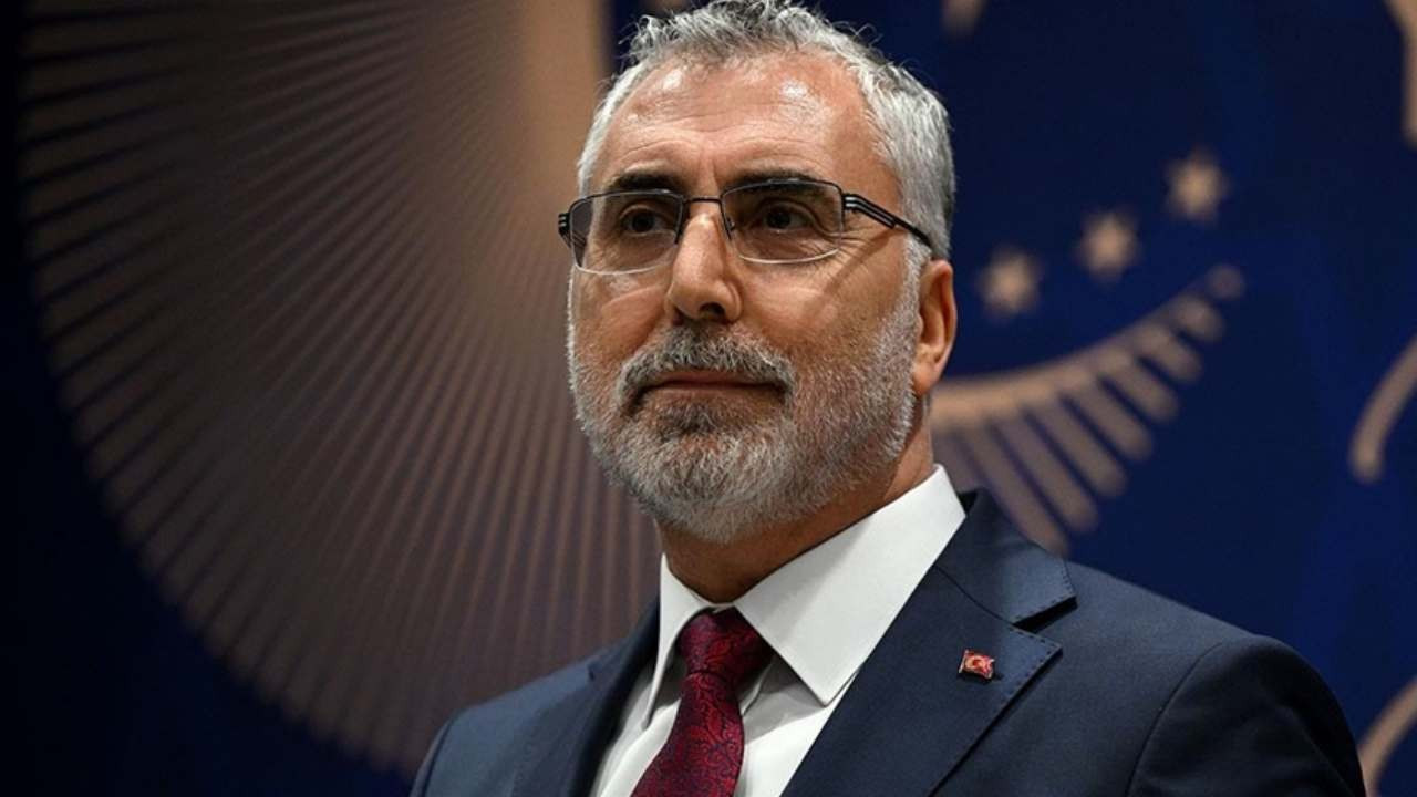 Son dakika... Bakan Işıkhan'dan "asgari ücret" açıklaması: İşçi ve İşveren kesimine net mesaj