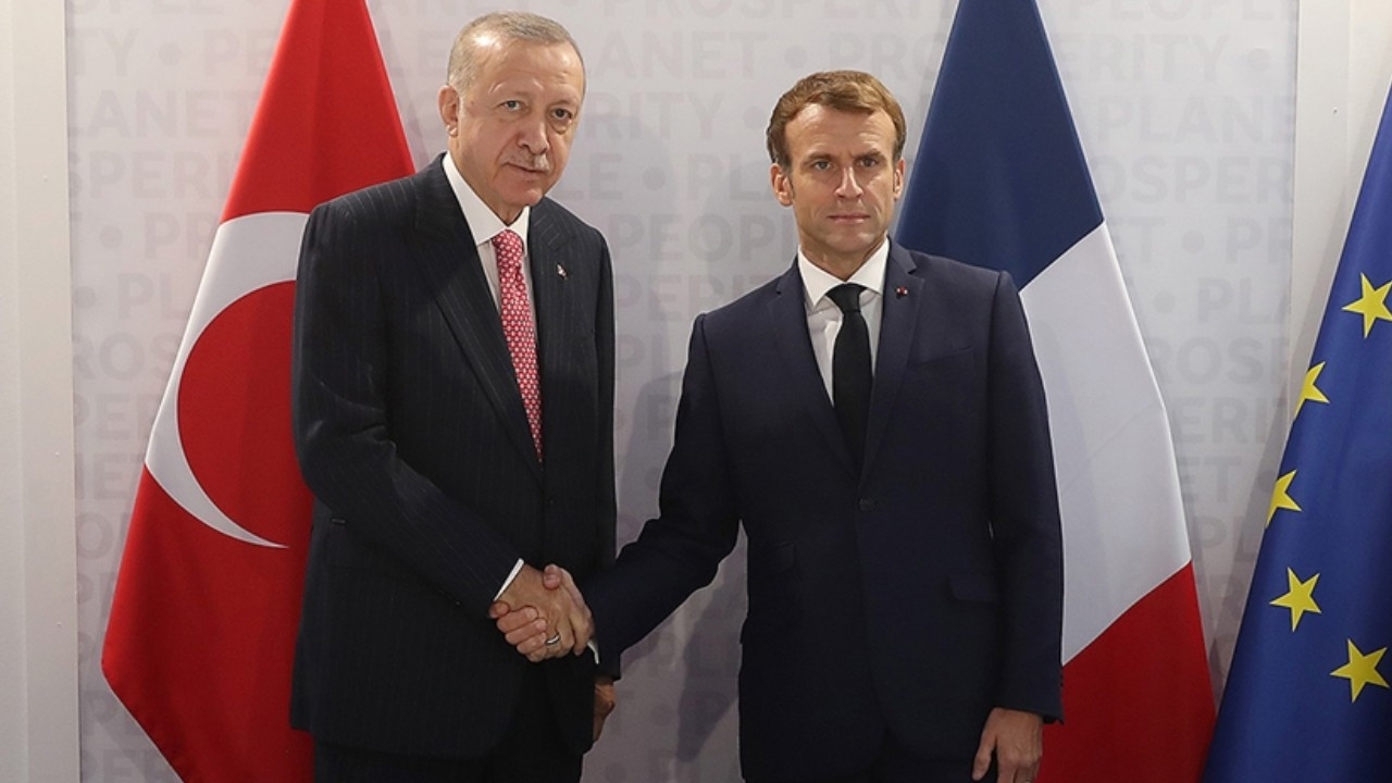 Cumhurbaşkanı Erdoğan ve Macron telefonda görüştü: Barış için diplomasi vurgusu!