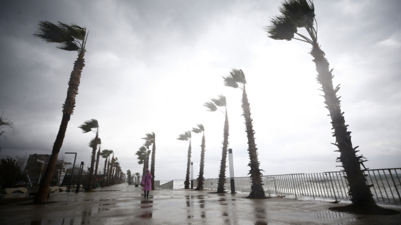 Antalya hava durumu nasıl? Yağmur, şimşek ne zaman duracak?