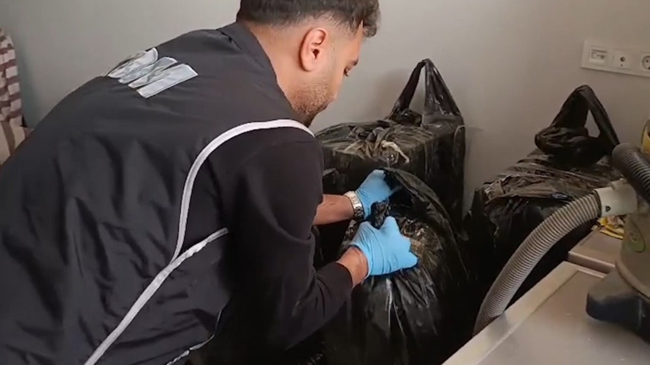 Konya'da 2,3 milyon TL'lik kaçak sigara operasyonu