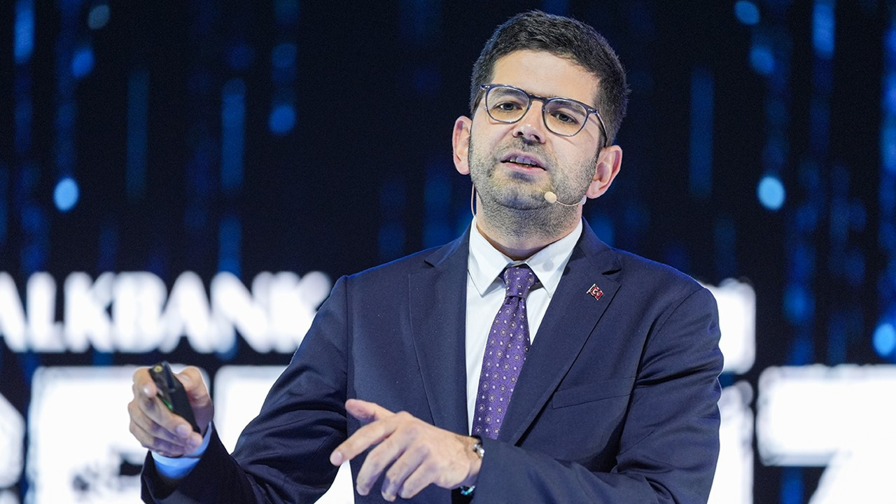 Dağlıoğlu'ndan gençlere çağrı: Teknoparkta vergisiz girişim ve 5 milyar dolarlık yatırım fırsatı!