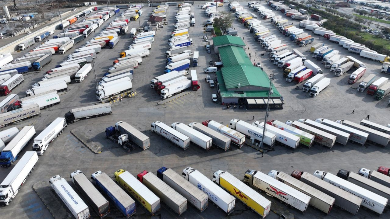 Yunanistan’daki çiftçi grevi İpsala ve Kipi’yi kapattı: Tır geçişleri durdu