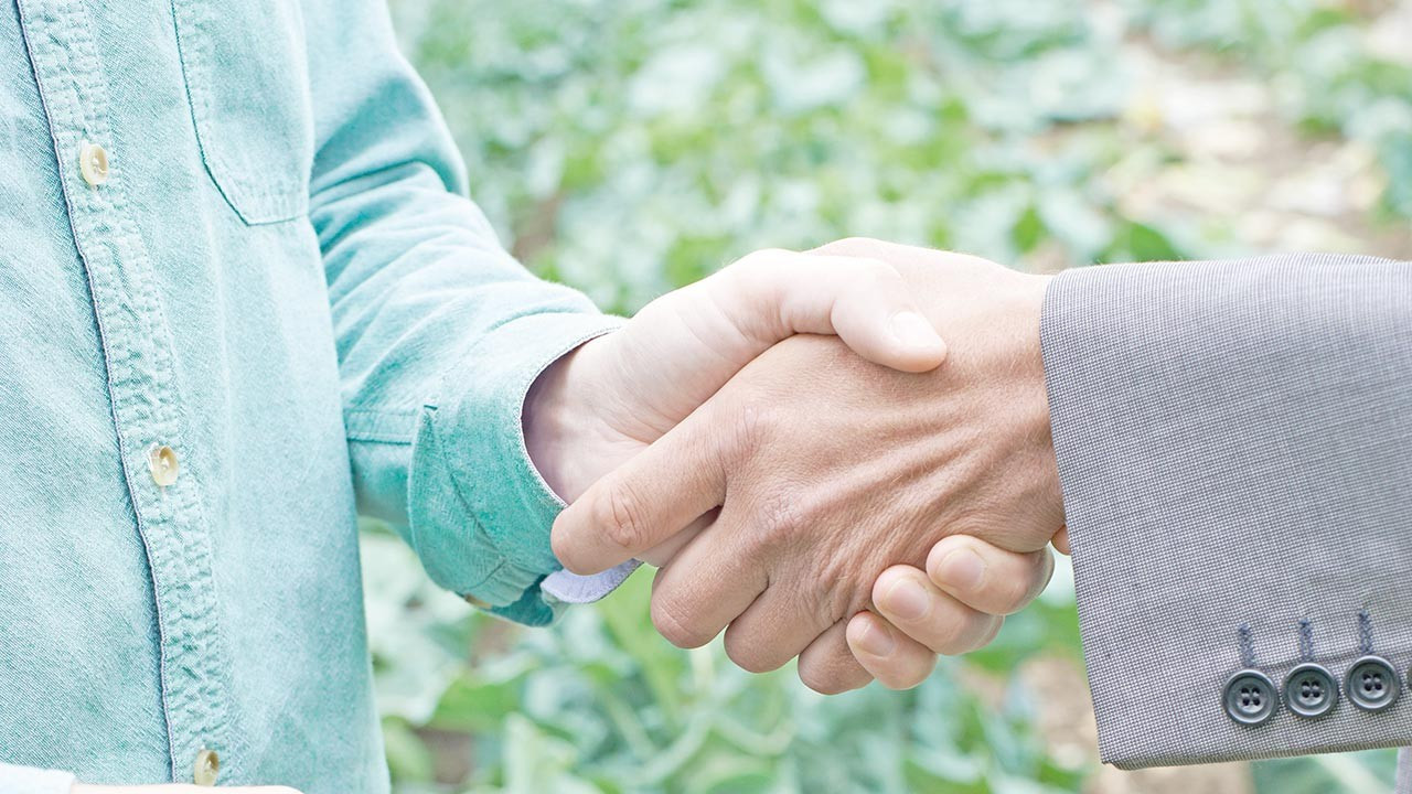 Çatısından enerji iş modelinden sorumluluk üretiyor