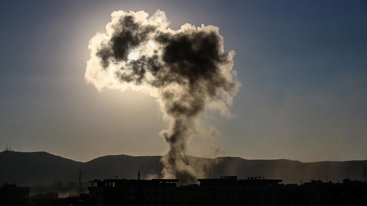 Şam’daki Mezze Askeri Havaalanı’na havan toplu saldırı