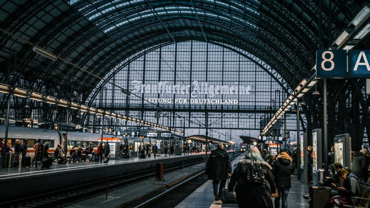 Almanya'da kamu çalışanları greve gidiyor