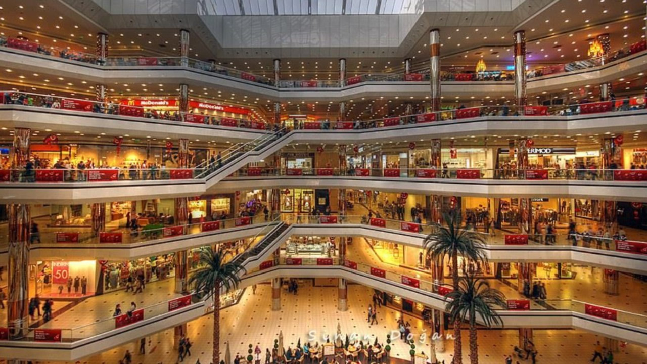 AVM sektörü yol ayrımında: Potansiyel büyük ama yatırımlar yavaşladı