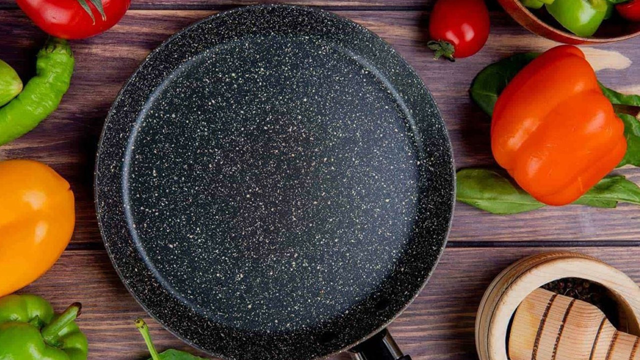 Atık plastik bilimin gücüyle bir anda hazineye dönüştü: Teflon’un zırhı kırıldı