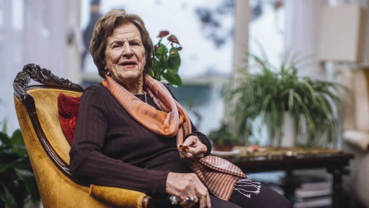 Akademinin çınarı Prof. Dr. Nermin Abadan Unat hayatını kaybetti