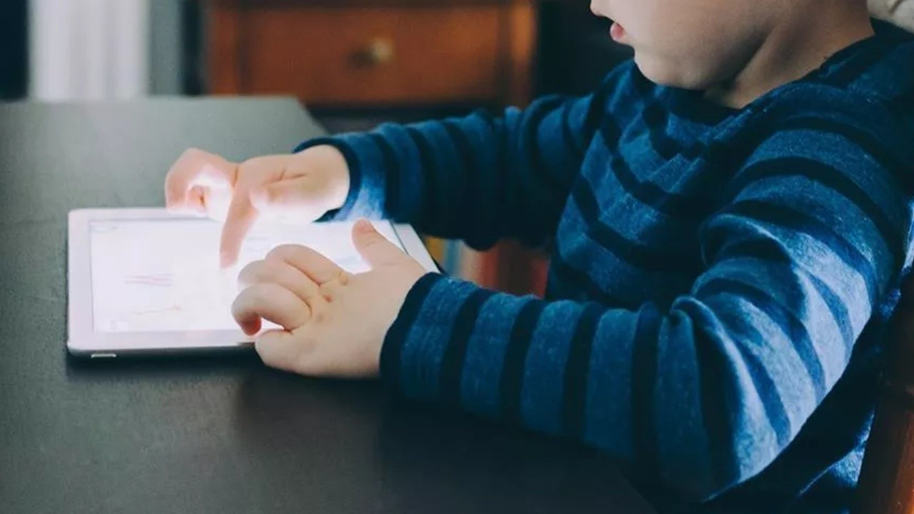 Çocuklar severek oynuyordu: 'Ödüllü oyunlara' ve 15 yaş altına erişim engeli gündemde