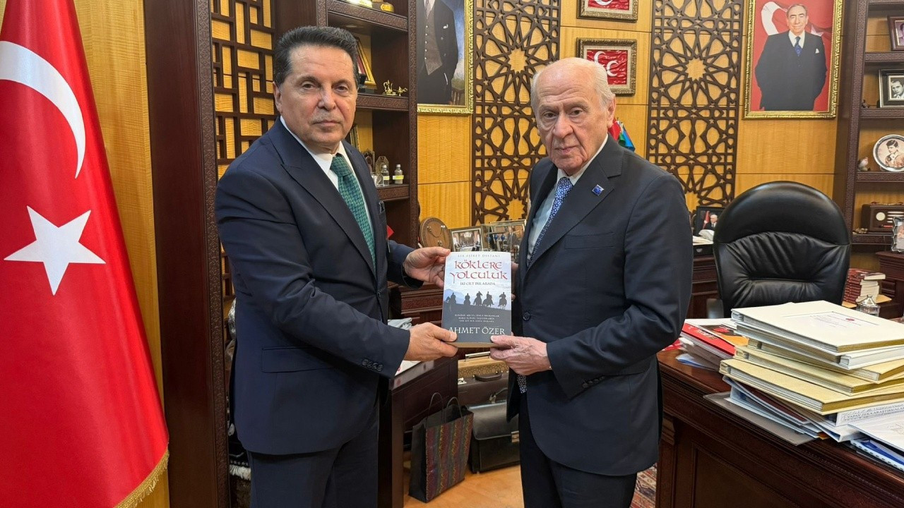 Devlet Bahçeli'ye Ahmet Özer'den sürpriz ziyaret