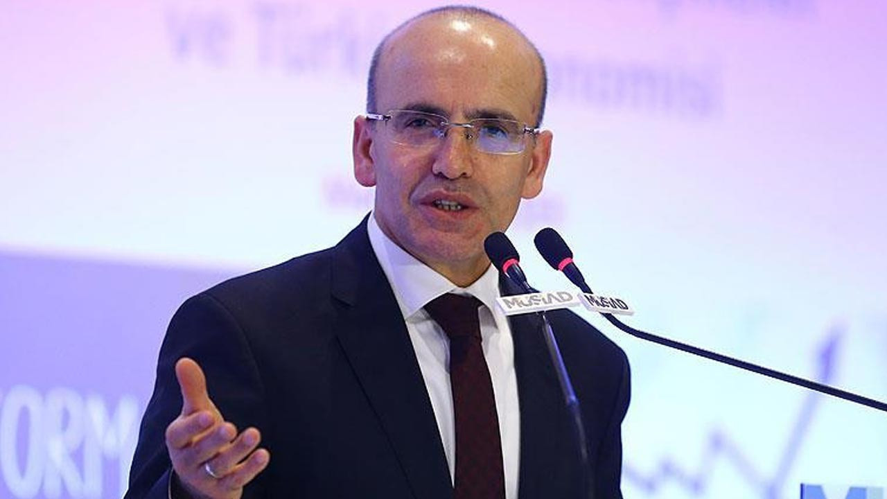 Bakan Şimşek'ten güven mesajı: Enflasyon gerileyecek, büyüme kalıcı olacak