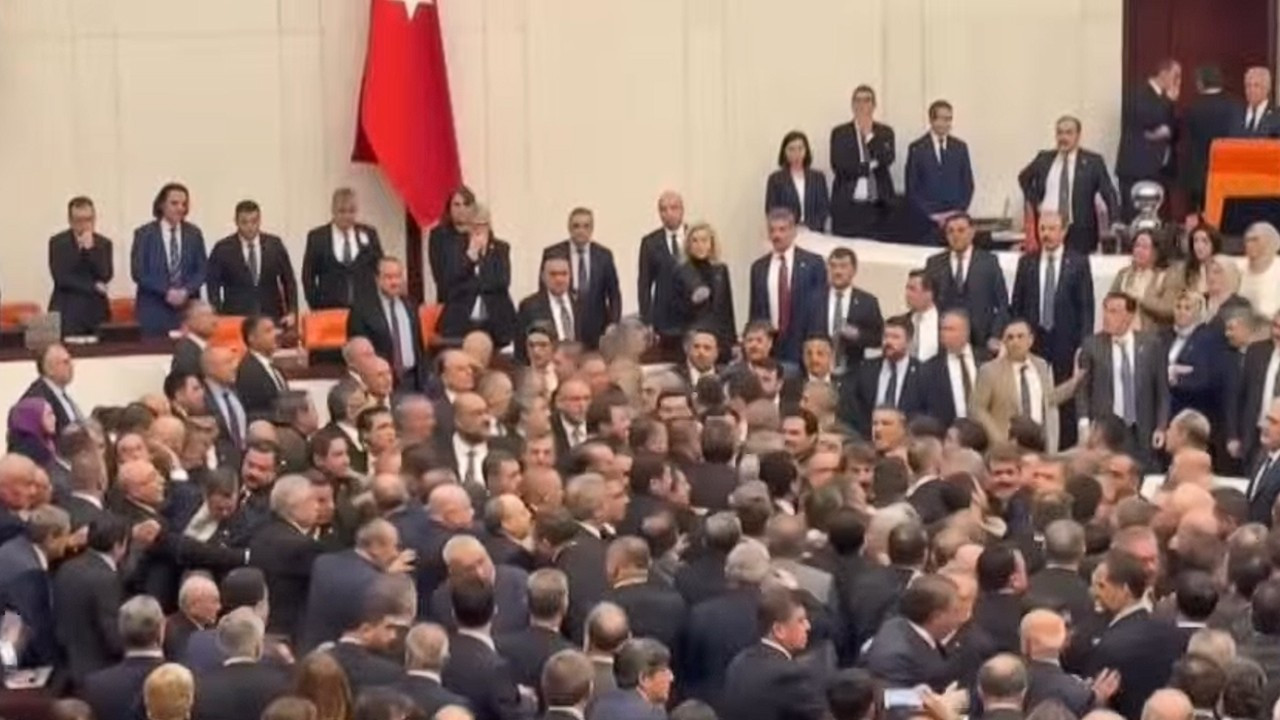 TBMM’de gerginlik: AK Partili ve CHP'li vekiller birbirine girdi