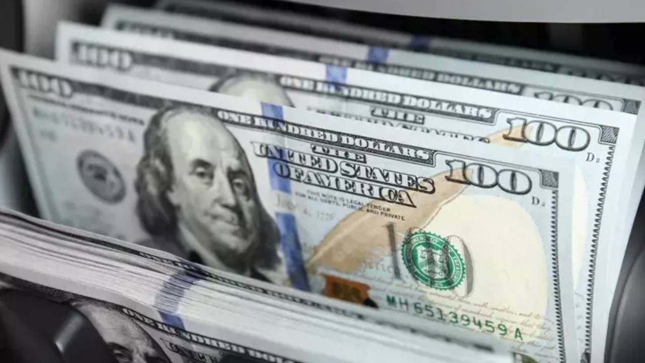 Finansal kesim dışındaki firmaların net döviz açığı ekimde azaldı