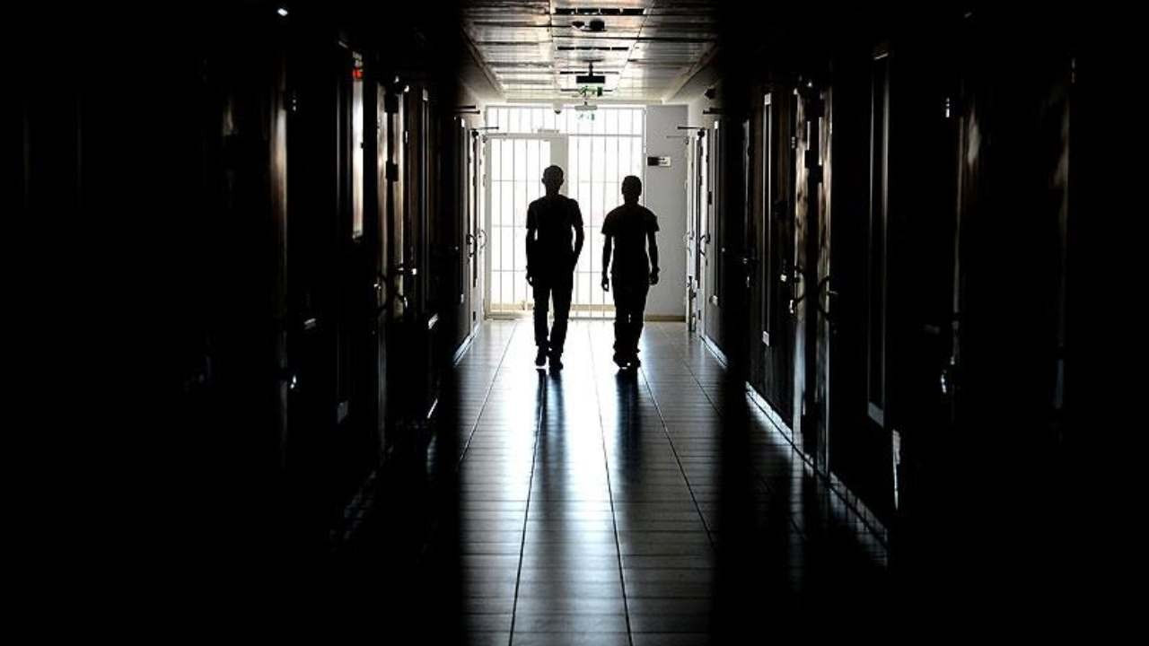 Bakan Tunç duyurdu: Cezaevlerinde tahliyeler başladı