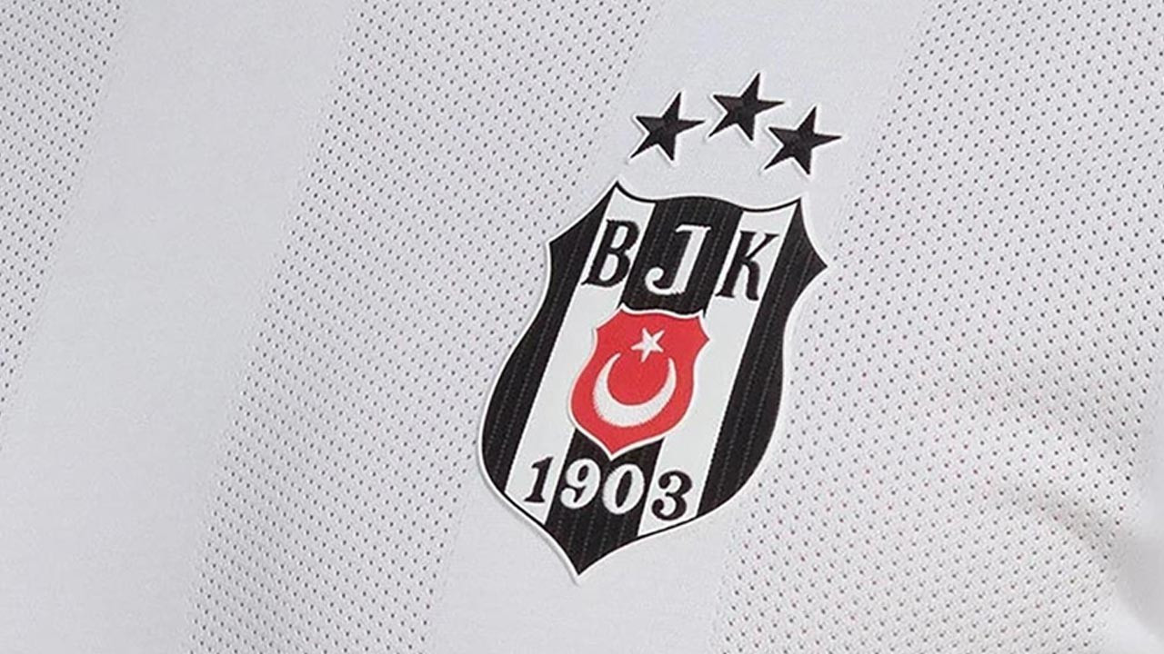 Başiktaş, Mert Günok ve Necip Uysal'ı kadro dışı bıraktı