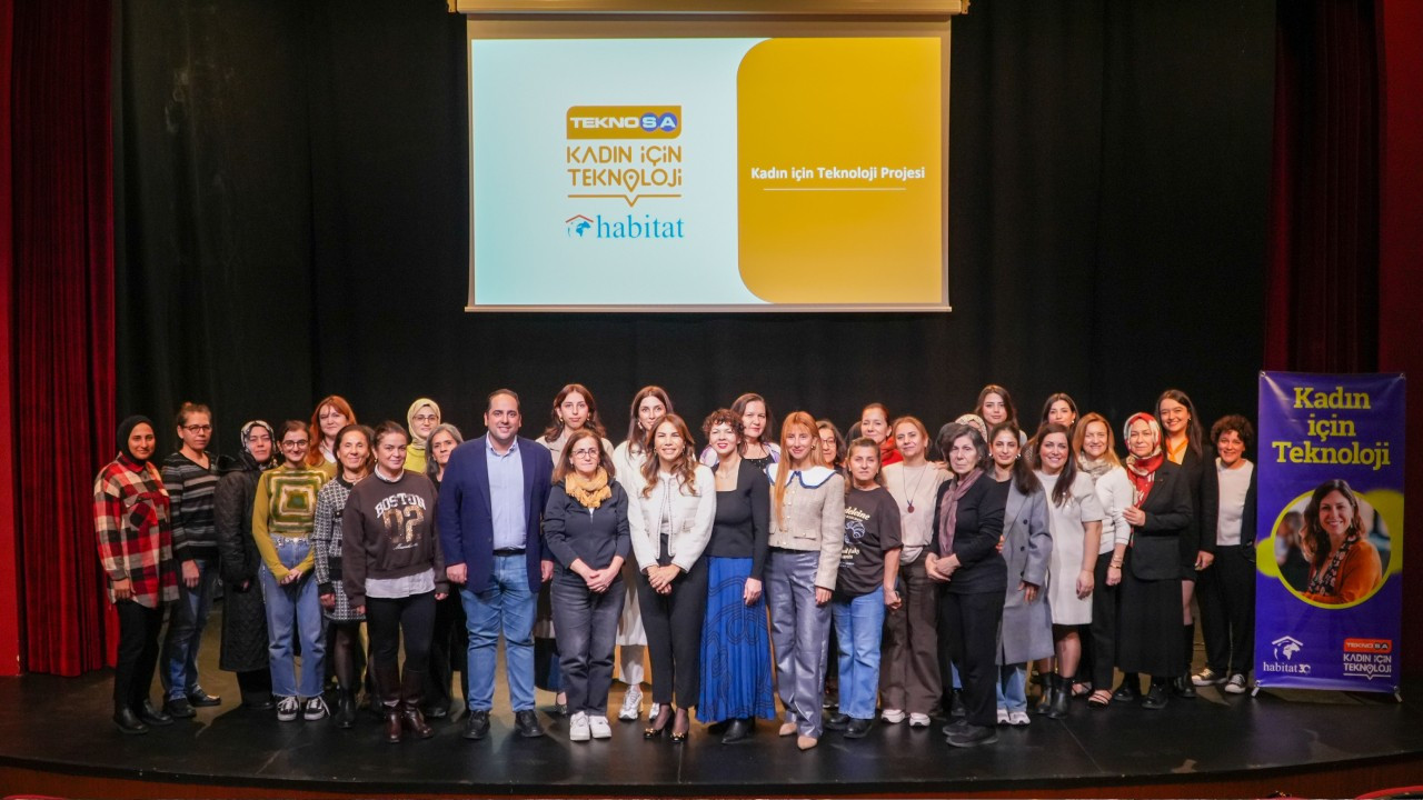Teknosa’nın ‘Kadın için Teknoloji’ projesi 18 yaşında: 2025’te 4 binden fazla kadına dijital eğitim