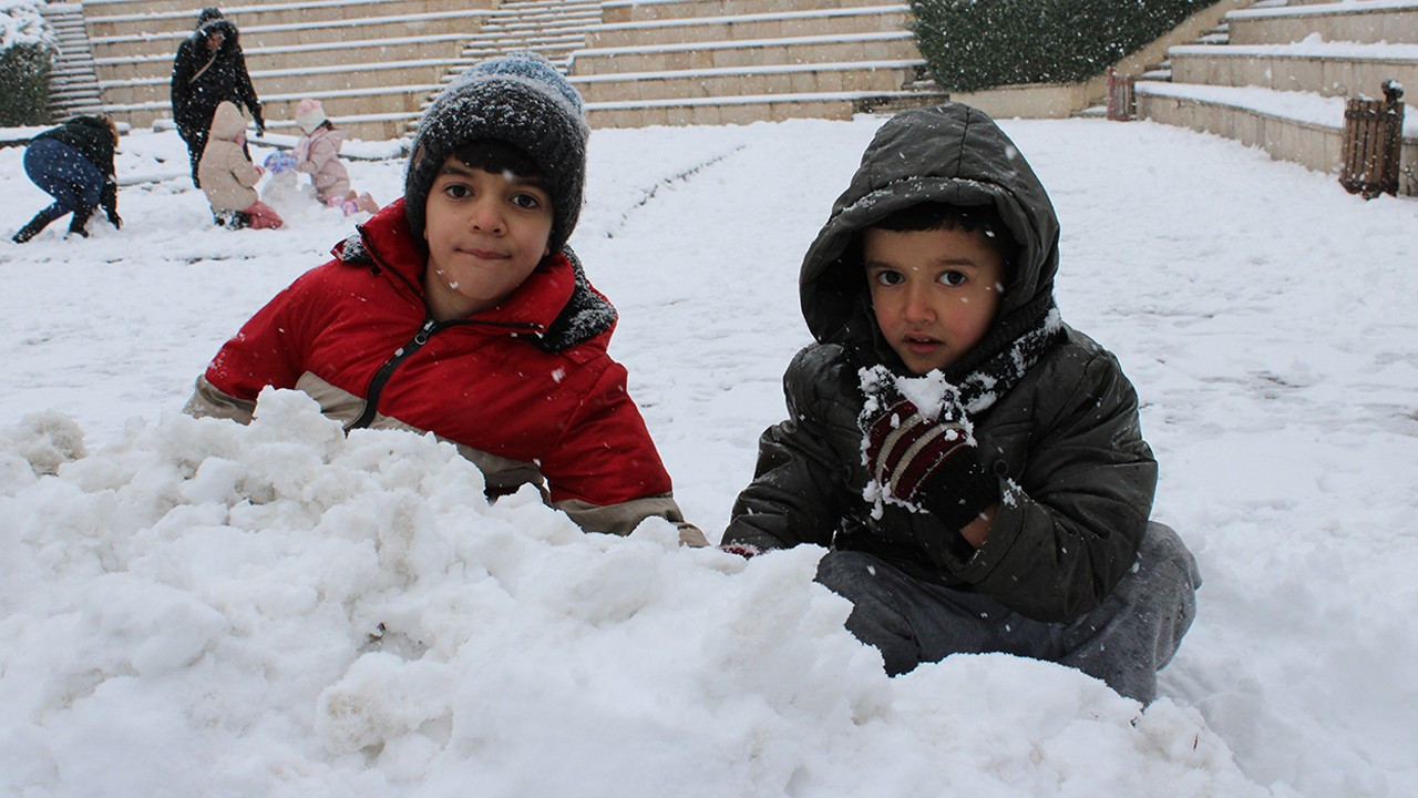 Son dakika: Okullar tatil edildi! 30 Aralık Salı hangi illerde kar tatili var? Valiliklerden açıklama