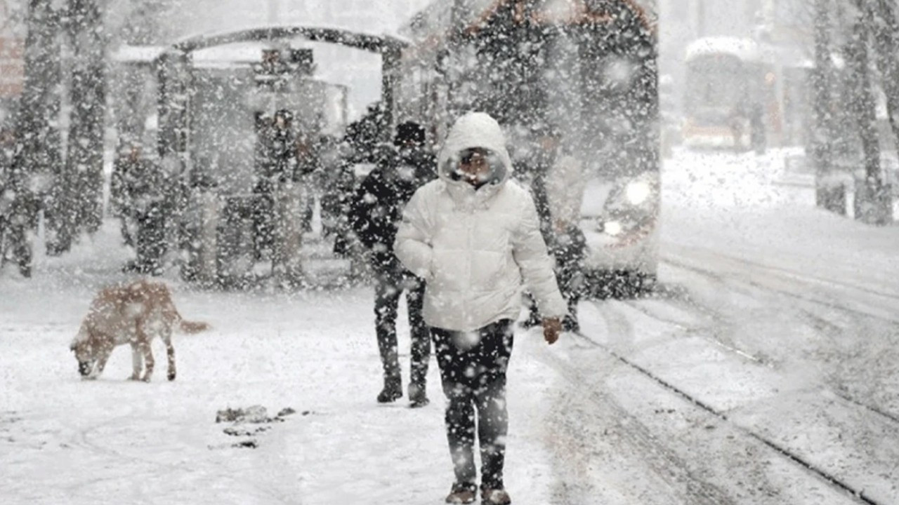 Türkiye beyaza bürünüyor: Birçok bölgede kar ve kuvvetli yağış bekleniyor