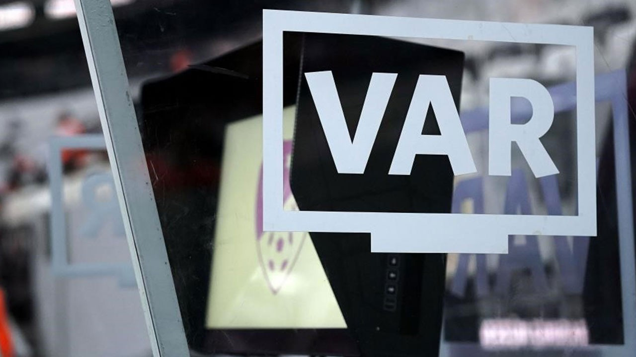 Fenerbahçe-Samsunspor maçının VAR'ı Alper Çetin oldu