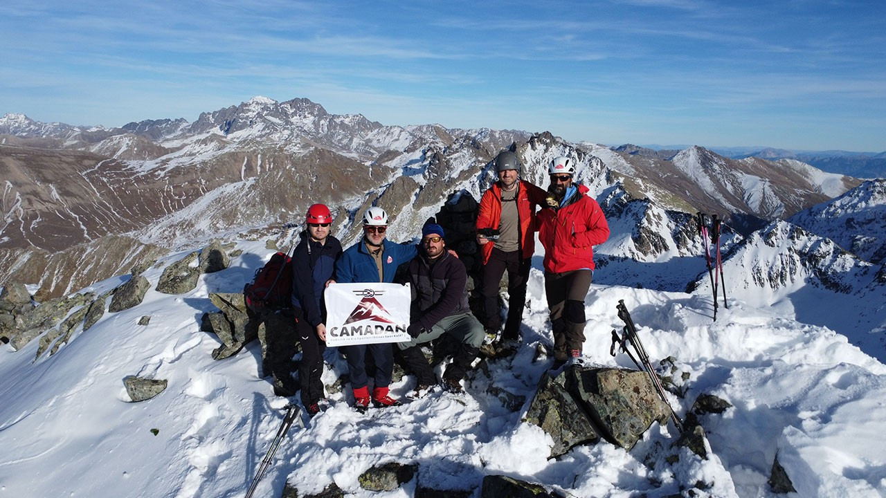 Kaçkarlar’da 54 yıllık sürpriz: Zirvede İtalyan dağcıların notu bulundu