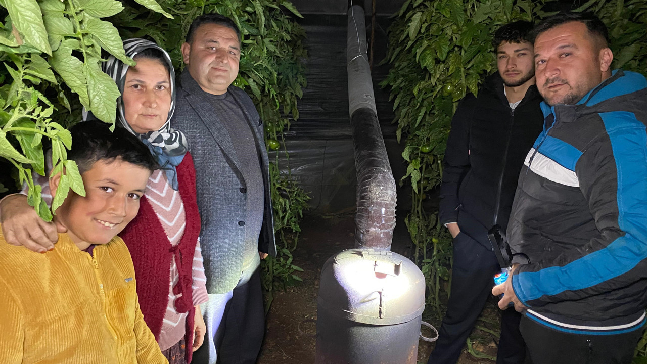 Termometreler eksiyi gösterdi, çiftçi zirai don nöbetine başladı