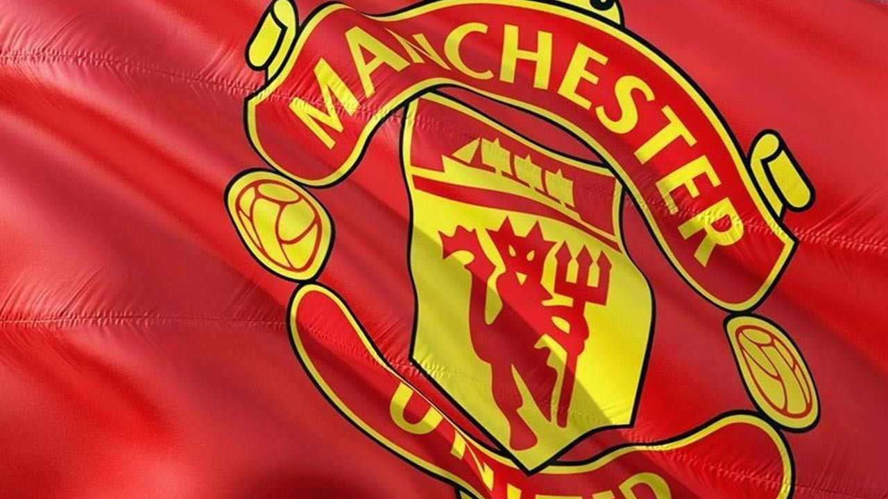 Manchester United deplasmanda Arsenal'i mağlup etti