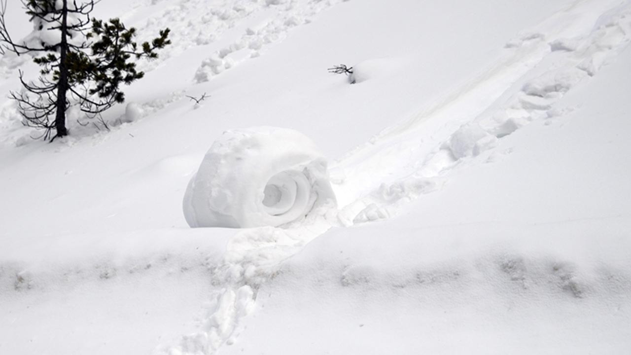 Ilgaz Dağı'nda nadir görülen doğa olayı: Kar ruloları oluştu