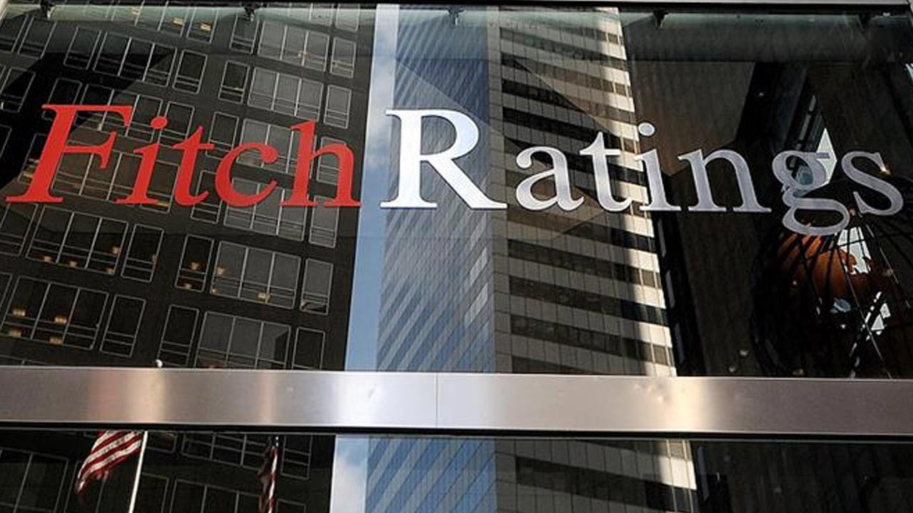 Fitch’ten Türkiye kararı: 9 bankanın not görünümü yükseltildi