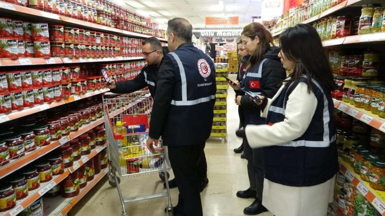 Fahiş fiyat ve stokçuluk yapan şimdi yandı: Cezası 21 milyon TL