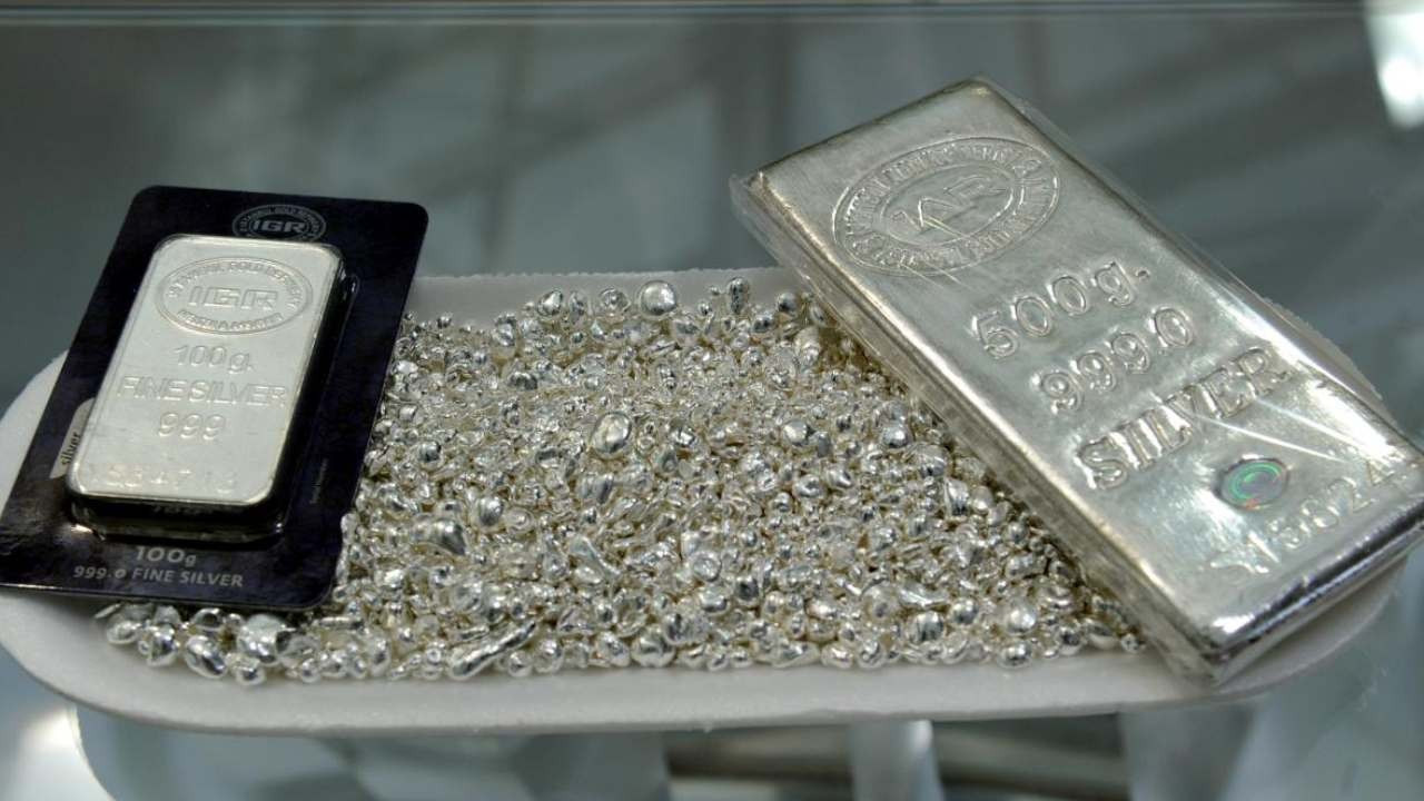 UBS'ten sert oynaklık uyarısı: Gümüşte yarım asırdır görülmeyen dalgalanma