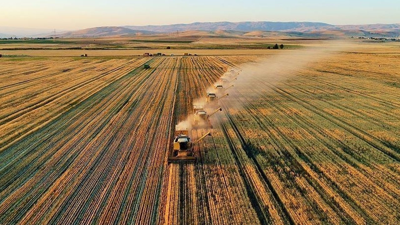 Dev projeyi Bakan Yumaklı duyurdu: Deprem bölgesine 11 milyar lira tarım desteği