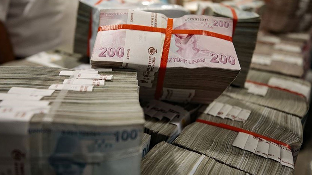 Hazine, bono ihalesiyle 15,7 milyar lira borçlandı