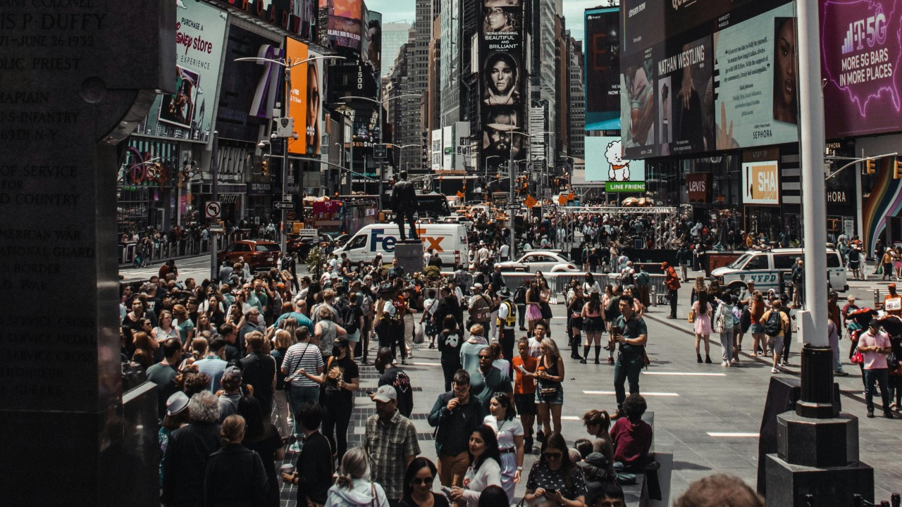 ABD'de yapay zeka depremi: On binlerce beyaz yaka işini kaybediyor