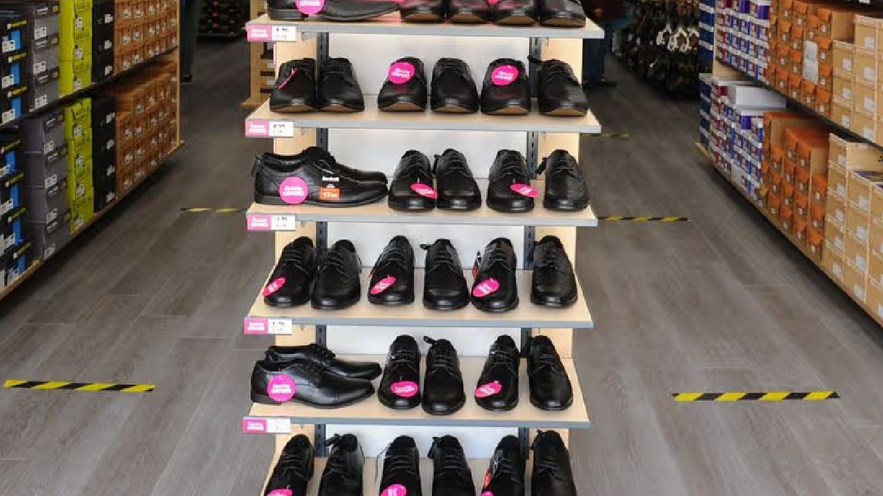 260 mağazalı ayakkabı zincirinden 40'ıncı kez kapatma kararı