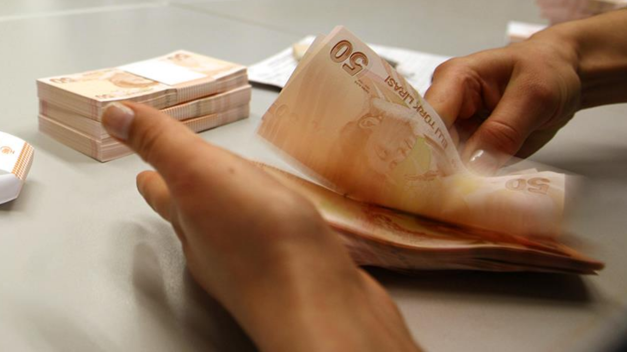 Emekli bayram ikramiyesi yükseltildi mi, ne kadar olacak? Bayram ikramiyesi ne zaman yatacak?