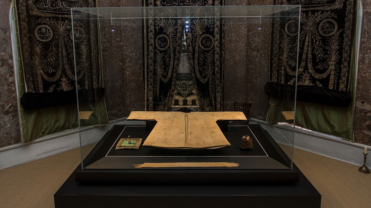 Hazreti Muhammed'in Hırka-i Şerif'i 20 Şubat'ta ziyarete açılacak