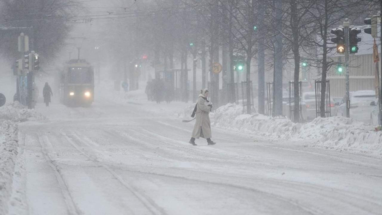 Gazprom'dan Avrupa'yı donduracak açıklama: Kış için depolanan tüm gaz tüketildi