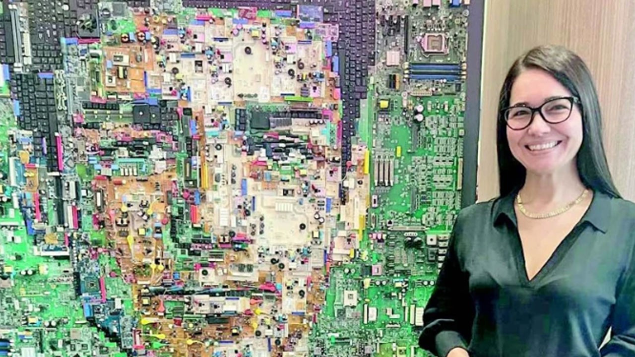 Tıbbi atıklar sanat eseri oldu