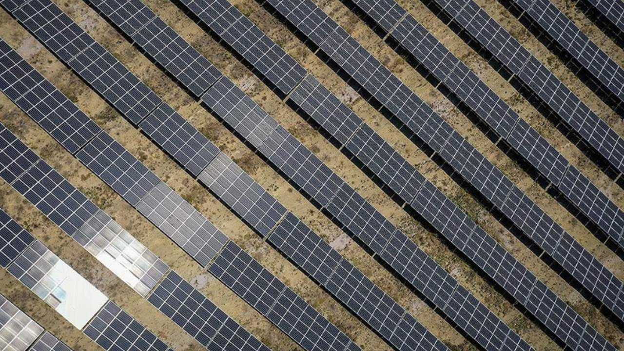 ACWA anlaşması imzalandı: Suudi şirket Türkiye’de dev güneş enerjisi santrali kuracak