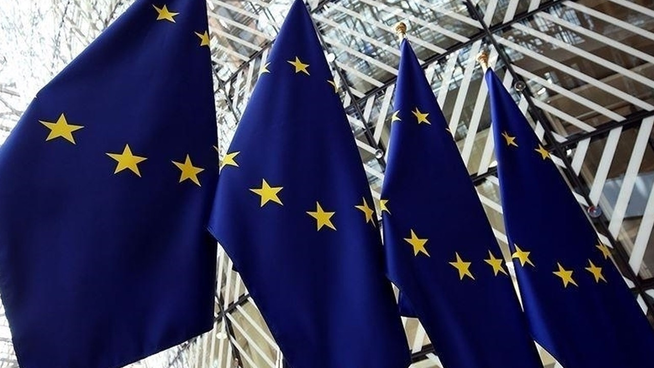 AB'den 8 Rus yetkiliye daha yaptırım