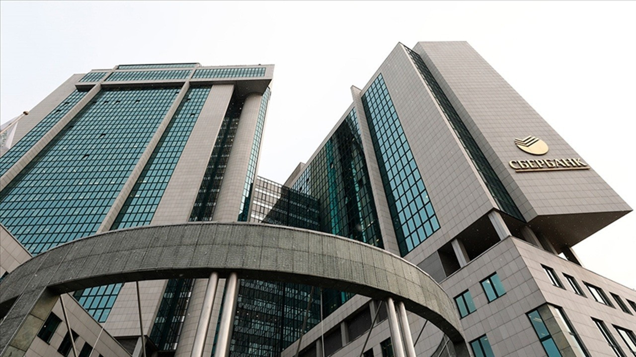 Rus dev bankadan tarihi net kâr!