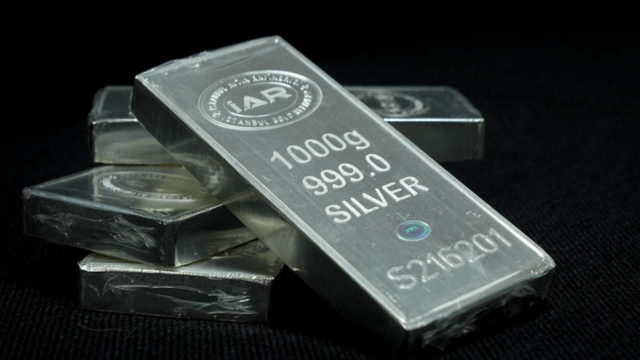 Gümüş 3 haftalık zirveden düştü!