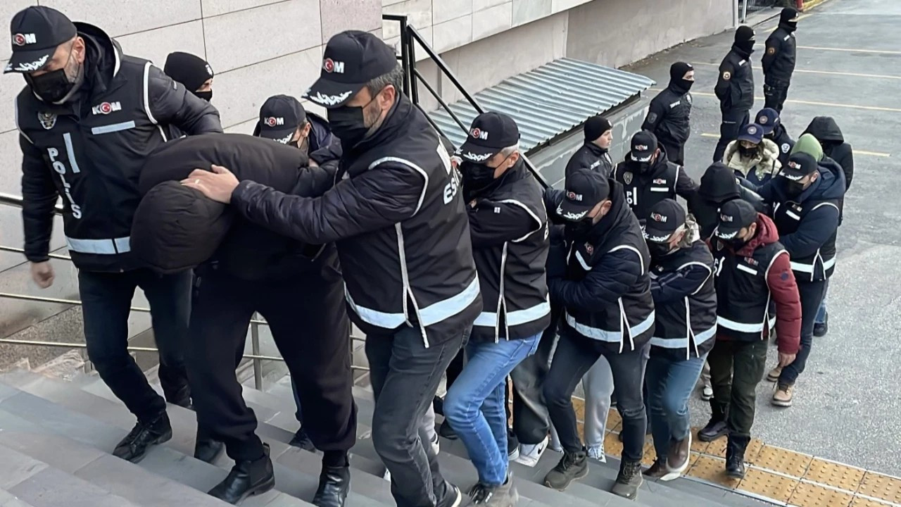 İstanbul’da yasa dışı bahis ve POS tefeciliği operasyonu