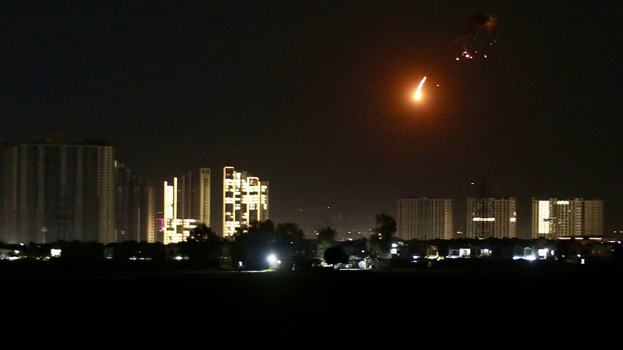 Irak'ın Erbil kentinde peş peşe patlama sesleri duyuldu