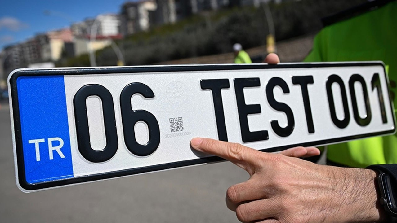 Resmi Gazete’de yayımlandı: Hatalı plakalar ücretsiz değiştirilecek