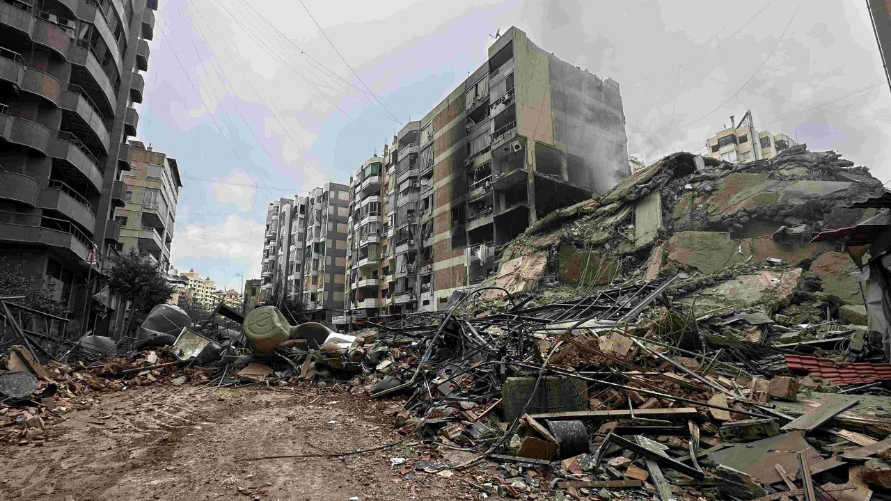 İsrail'in, Beyrut'a saldırılarında çok sayıda binada hasar oluştu